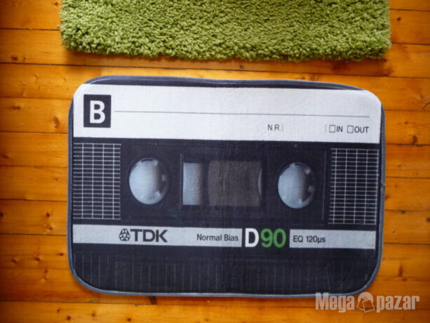 17. Килимче аудиокасета audio tape касетофон касетка стерео