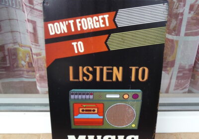 Не забравяйте да слушате музика касетофон касетка метална табела