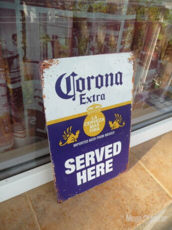 Corona Extra бира реклама бар наливна чаша халба Served Here