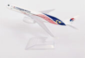 Еърбъс 350 самолет модел макет Malaysia Airlines метален A350