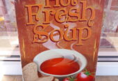 Метална табела храна топла крем супа домати хляб ресторант пилешка топчета шкембе чорба