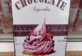 Метална табела храна шоколад шоколадово кексче розов крем