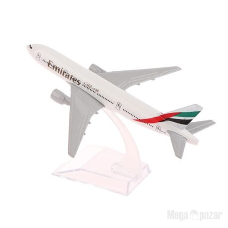 Бойнг 777 самолет модел макет метален лайнер Emirates летище